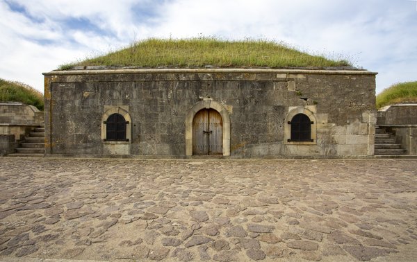Comment choisir le meilleur emplacement pour camper en désert pour les débutants ?